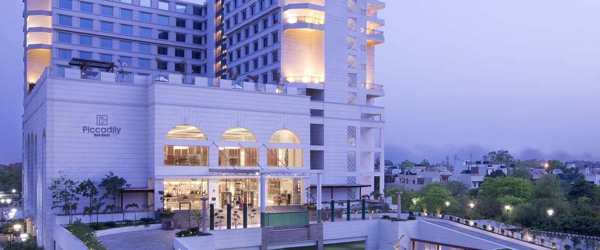 Piccadily Hotel Escorts